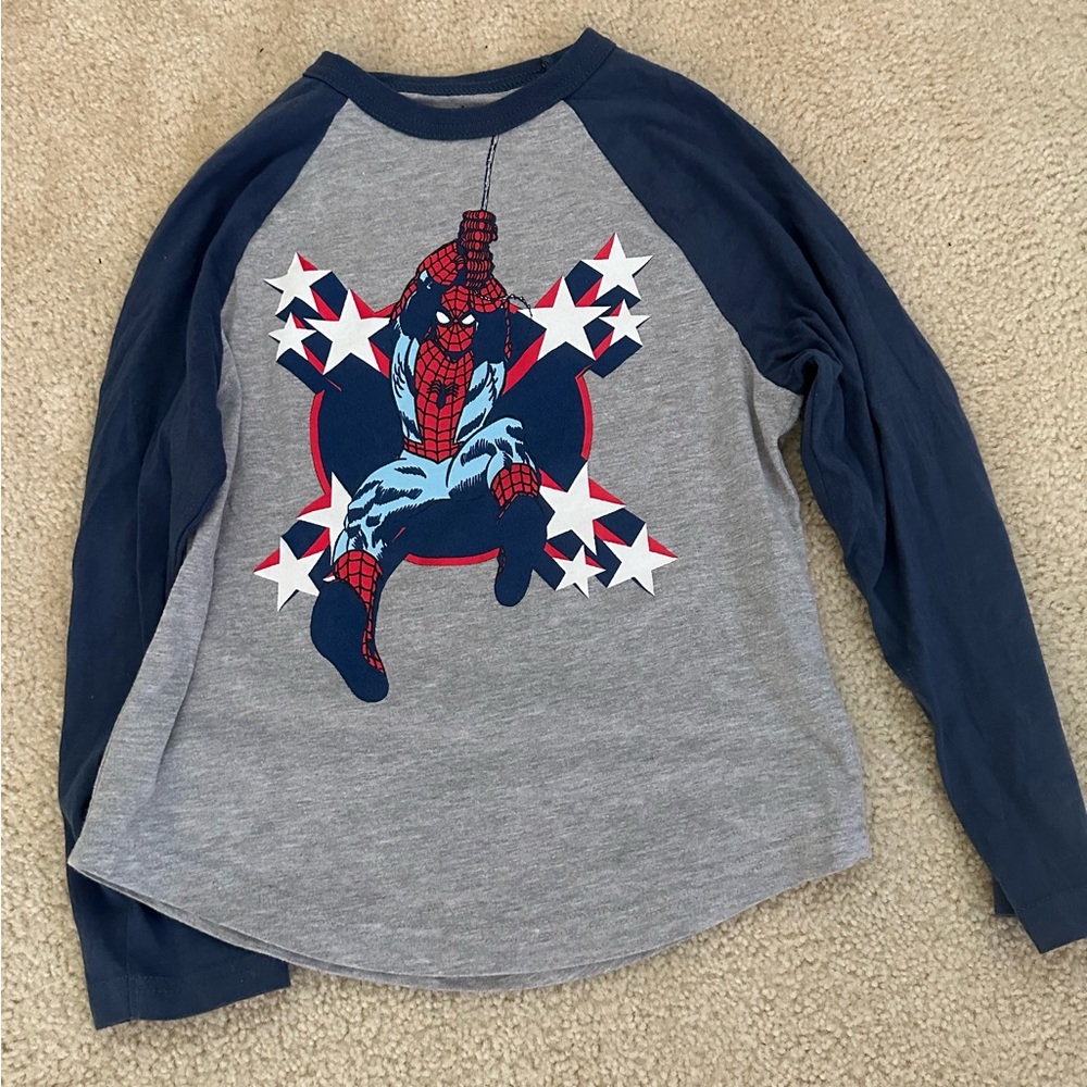 EUC Marvel Comics Spider-Man long sleeve Tshirt size small 5/6